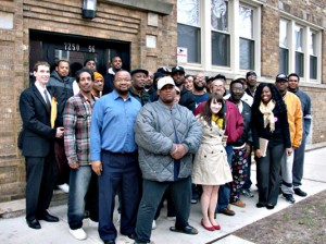Students from The John Marshall Law School’s Veterans Legal Support Center & Clinic met with homeless veterans at their tem­porary residence in Chicago’s South Shore neighborhood.